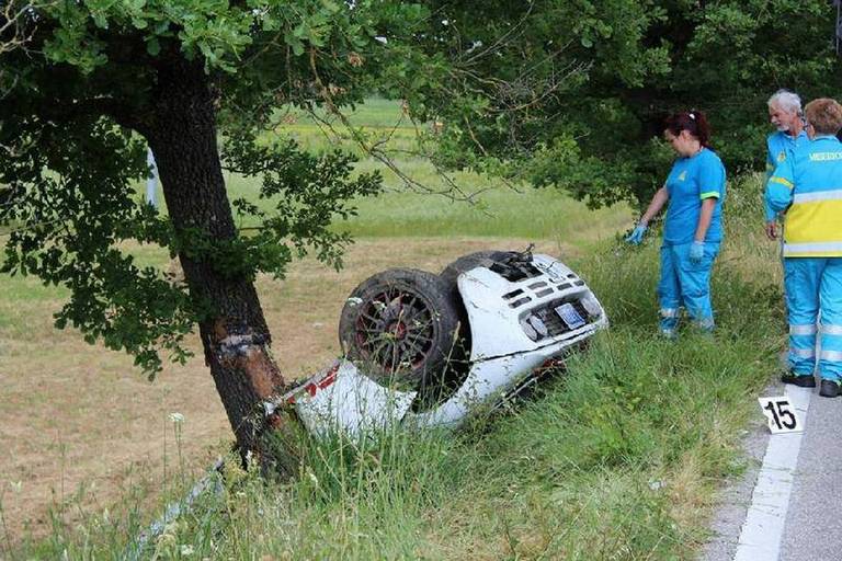 رانندگی غرور بر نمی دارد، مک لارن F1 هم واژگون شد